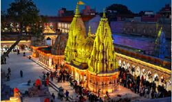 धर्म के साथ कर्म- काशी- विश्वनाथ का बनवाया भव्य कॉरिडोर धर्म के साथ कर्म- काशी- विश्वनाथ का बनवाया भव्य कॉरिडोर