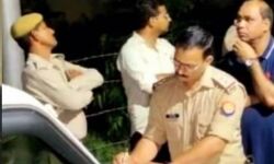 मुलायम सिंह के इस बेहद करीबी ने खुद को मारी गोली- हो गई मौत मुलायम सिंह के इस बेहद करीबी ने खुद को मारी गोली- हो गई मौत