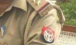 युवती से छेड़खानी के आरोपी युवक का निर्वस्त्र कर किया ऐसा हाल युवती से छेड़खानी के आरोपी युवक का निर्वस्त्र कर किया ऐसा हाल