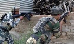 दो आतंकवादी ढेर कर बरामद किए एके-47 समेत ऐसे हथियार दो आतंकवादी ढेर कर बरामद किए एके-47 समेत ऐसे हथियार