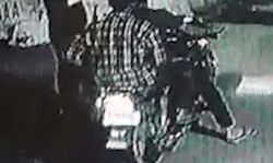 घर के बाहर टहल रहे युवक की कनपटी पर गोली मारकर हत्या घर के बाहर टहल रहे युवक की कनपटी पर गोली मारकर हत्या