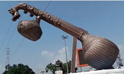 अयोध्या में लता दीदी की वीणा अयोध्या में लता दीदी की वीणा