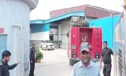 मीट फैक्ट्री में हुए गैस रिसाव से मची भगदड़- 50 की हालत गंभीर मीट फैक्ट्री में हुए गैस रिसाव से मची भगदड़- 50 की हालत गंभीर