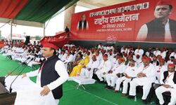 लोहिया और अंबेडकर के विचारों के सहारे सपा बनेगी राष्ट्रीय पार्टी- अखिलेश लोहिया और अंबेडकर के विचारों के सहारे सपा बनेगी राष्ट्रीय पार्टी- अखिलेश