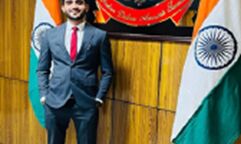 संडे स्पेशल- खेतों में काम करके बने आईएएस संडे स्पेशल- खेतों में काम करके बने आईएएस