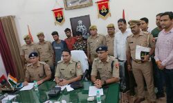 डकैती के दौरान हत्या करने वाले बदमाश को पुलिस ने चखाया पीतल का मजा डकैती के दौरान हत्या करने वाले बदमाश को पुलिस ने चखाया पीतल का मजा