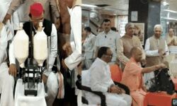 गांधी शास्त्री जयंती पर चरखा पॉलिटिक्स- सीएम व पूर्व सीएम ने की गांधीगिरी गांधी शास्त्री जयंती पर चरखा पॉलिटिक्स- सीएम व पूर्व सीएम ने की गांधीगिरी