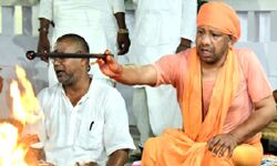 सीएम योगी का सुशासन और संस्कृति का संदेश