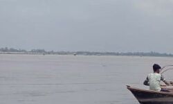 गंगा में नहाने गये 06 लोग डूबे, 01 मरा 5 लापता