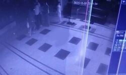 थप्पड़बाज महिलाओं के कारनामे जारी- अब गार्ड को इस बात पर जड़े थप्पड़ थप्पड़बाज महिलाओं के कारनामे जारी- अब गार्ड को इस बात पर जड़े थप्पड़