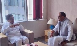 मेदांता पहुंचे डिप्टी सीएम ने जाना मुलायम का हाल- अब ऐसी हालत मेदांता पहुंचे डिप्टी सीएम ने जाना मुलायम का हाल- अब ऐसी हालत