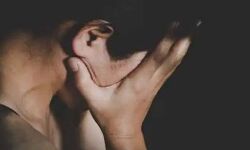 दारुबाज विधायको की घिनौनी- हरकत महिला से छेड़छाड़- ट्वीट से मचा हड़कंप दारुबाज विधायको की घिनौनी- हरकत महिला से छेड़छाड़- ट्वीट से मचा हड़कंप