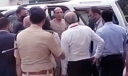 मेदांता पहुंचे रक्षा मंत्री राजनाथ सिंह- पूछ रहे मुलायम सिंह का हाल चाल मेदांता पहुंचे रक्षा मंत्री राजनाथ सिंह- पूछ रहे मुलायम सिंह का हाल चाल