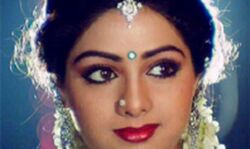 श्रीदेवी की इंग्लिश विंग्लिश का दशक पूरा- आंसू बहाने पर किया मजबूर श्रीदेवी की इंग्लिश विंग्लिश का दशक पूरा- आंसू बहाने पर किया मजबूर