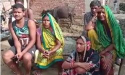 चकमा देकर घर से फुर्र हुई चार लड़कियां दिल्ली जाते समय ऐसे दबोची