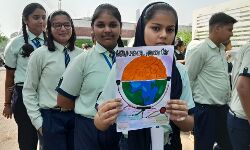बच्चों ने मानव श्रंखला बनाकर दिया आंखों की सुरक्षा का संदेश बच्चों ने मानव श्रंखला बनाकर दिया आंखों की सुरक्षा का संदेश