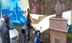 बुलडोजर के साथ चले प्रशासन को देख मचा हड़कंप- हटाए अवैध कब्जे बुलडोजर के साथ चले प्रशासन को देख मचा हड़कंप- हटाए अवैध कब्जे