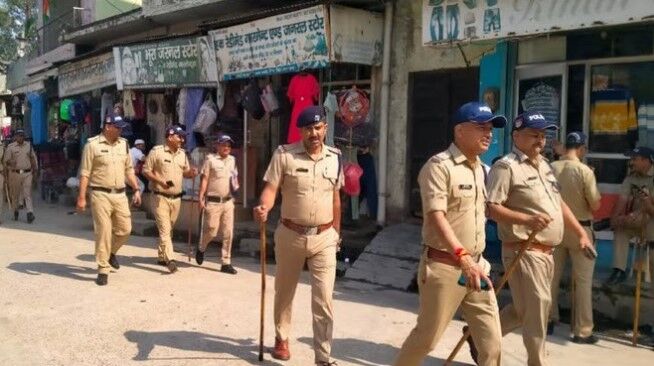 शोभायात्रा को लेकर लगाई धारा 144- भारी पुलिस बल तैनात, कई हिरासत में