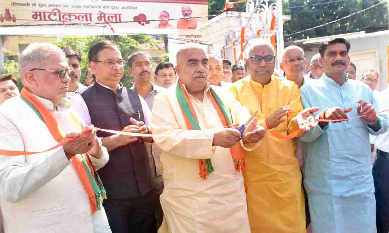 माटीकला बोर्ड के गठन के बाद कुम्हारों की आमदनी में हुई बढ़ोत्तरी- राकेश सचान