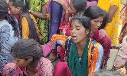 बाढ़ पीड़ितों की जान लेने बारात घर में भी ऐसे पहुंच गई मौत बाढ़ पीड़ितों की जान लेने बारात घर में भी ऐसे पहुंच गई मौत