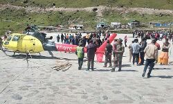 केदारनाथ में हादसा- हेलीकॉप्टर हुआ क्रैश-इतने लोगों की मौत केदारनाथ में हादसा- हेलीकॉप्टर हुआ क्रैश-इतने लोगों की मौत