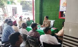 नवागत थानेदार ने व्यापारियों के साथ बैठक कर मांगा यह सहयोग नवागत थानेदार ने व्यापारियों के साथ बैठक कर मांगा यह सहयोग