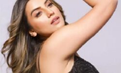 पापा की शर्ट पहनने पर अक्षरा को पड़ी थी मार पापा की शर्ट पहनने पर अक्षरा को पड़ी थी मार