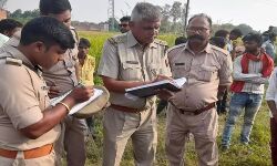 नहाने गई पांच किशोरियां ड्रेन में समाई-चार के शव बरामद, मचा कोहराम नहाने गई पांच किशोरियां ड्रेन में समाई-चार के शव बरामद, मचा कोहराम