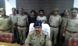 चोरी की वारदात का पर्दाफाश- लाखों रूपये के जेवर सहित असलहा बरामद