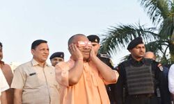CM योगी ने देखा आंशिक सूर्यग्रहण का नजारा