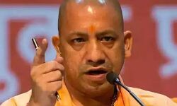 सीएम योगी का हुक्म- किसी की जमीन पर नहीं रहेगा अब दंबगों का कब्जा सीएम योगी का हुक्म- किसी की जमीन पर नहीं रहेगा अब दंबगों का कब्जा