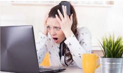 दिवाली पर ऑनलाइन मिठाई की खरीद- ऐसे निकाल गई महिला का दिवाला दिवाली पर ऑनलाइन मिठाई की खरीद- ऐसे निकाल गई महिला का दिवाला