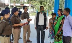 पत्नी की गला घोटकर हत्या- मां की भी जान लेने का प्रयास, आरोपी फरार पत्नी की गला घोटकर हत्या- मां की भी जान लेने का प्रयास, आरोपी फरार