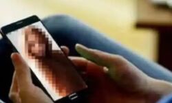 व्हाटसअप पर आई अश्लील वीडियों कॉल ने करा दी बीजेपी नेता की फजीहत व्हाटसअप पर आई अश्लील वीडियों कॉल ने करा दी बीजेपी नेता की फजीहत