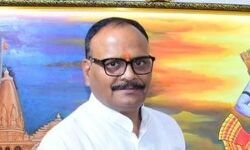 सीएमओ रोज करें स्वास्थ्य केन्द्रों का निरीक्षण- डिप्टी सीएम सीएमओ रोज करें स्वास्थ्य केन्द्रों का निरीक्षण- डिप्टी सीएम