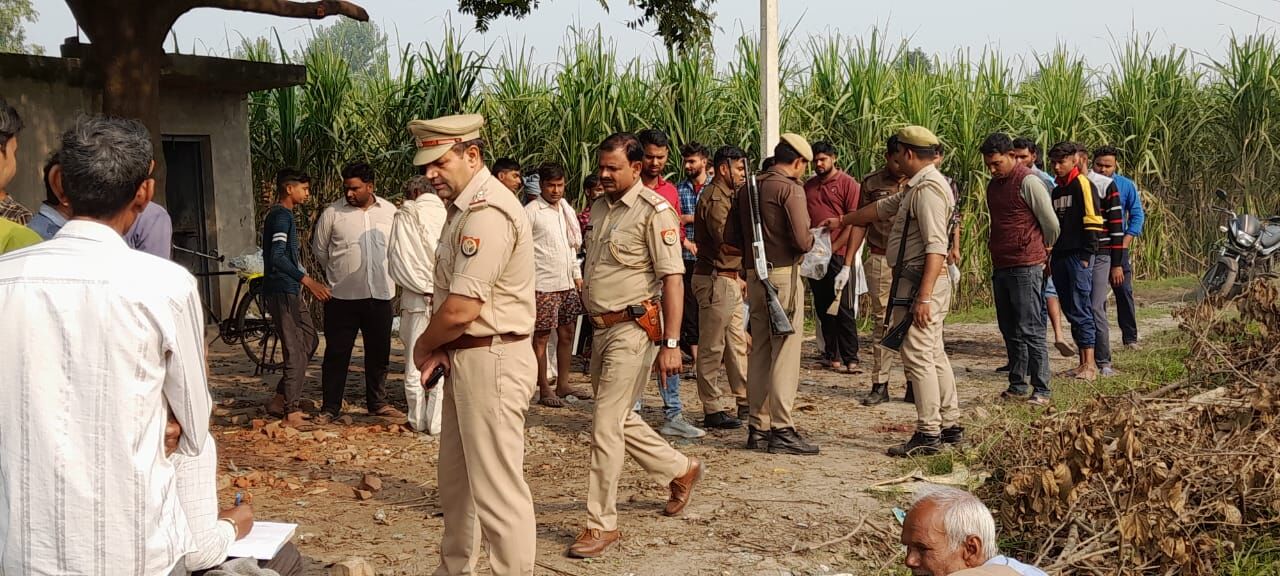 युवक की गोलियां मारकर हत्या- शव खेत में फेंका- फैली सनसनी