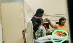 अस्पताल में दारू पार्टी-स्टाफ नर्स ने ऐसे छलकाए जाम,वीडियों वायरल अस्पताल में दारू पार्टी-स्टाफ नर्स ने ऐसे छलकाए जाम,वीडियों वायरल