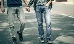 नाचने वाले लडके पर आया दिल तो जुदाई पर युवक ने कर दिया ऐसा काम नाचने वाले लडके पर आया दिल तो जुदाई पर युवक ने कर दिया ऐसा काम