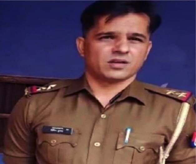 पुलिस ने घर में घुसकर किया जमकर हंगामा, वीडियो हुआ वायरल