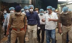 मीट फैक्ट्री पर अफसरों का छापा- मिली खामियां, भरे गए नमूने