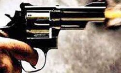 गोलीबारी में इतने लोगो की मौत, मचा हड़कंप