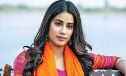 श्रीदेवी की फिल्मों का रीमेक नहीं करना चाहिये : जान्हवी कपूर श्रीदेवी की फिल्मों का रीमेक नहीं करना चाहिये : जान्हवी कपूर