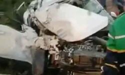 खाटू श्याम जा रहे श्रद्धालुओं की कार की ट्रक से टक्कर- तीन की मौत