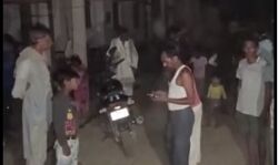 प्रेमिका के साथ गुलछर्रे उडाते ऐसे हालातों में मिला सिपाही तो हुआ.. प्रेमिका के साथ गुलछर्रे उडाते ऐसे हालातों में मिला सिपाही तो हुआ..