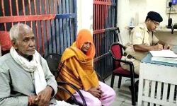 रोजगार की तलाश में हताश होकर दम्पत्ति रेल पटरी पर सो गए