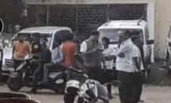 कोयले में मिले हाथ काले तो एमएलए के ठिकानों पर पड़े छापे कोयले में मिले हाथ काले तो एमएलए के ठिकानों पर पड़े छापे