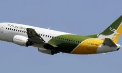 बड़ा हादस-लैंडिंग के समय झील में गिरा यात्री विमान- मच रहा कोहराम बड़ा हादस-लैंडिंग के समय झील में गिरा यात्री विमान- मच रहा कोहराम