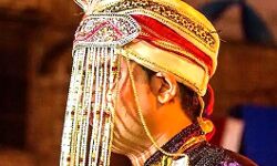 दुल्हन के चढ़ावे में निकला यह सामान- दूल्हे को थाने ले गई पुलिस