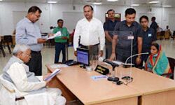 CM ने हत्या और जमीन कब्जा करने के मामलों पर कार्रवाई का दिया निर्देश CM ने हत्या और जमीन कब्जा करने के मामलों पर कार्रवाई का दिया निर्देश