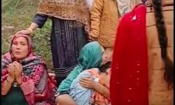 स्टेयरिंग हुआ जाम तो छोटा हाथी पलटा धड़ाम- मचा चौतरफा कोहराम